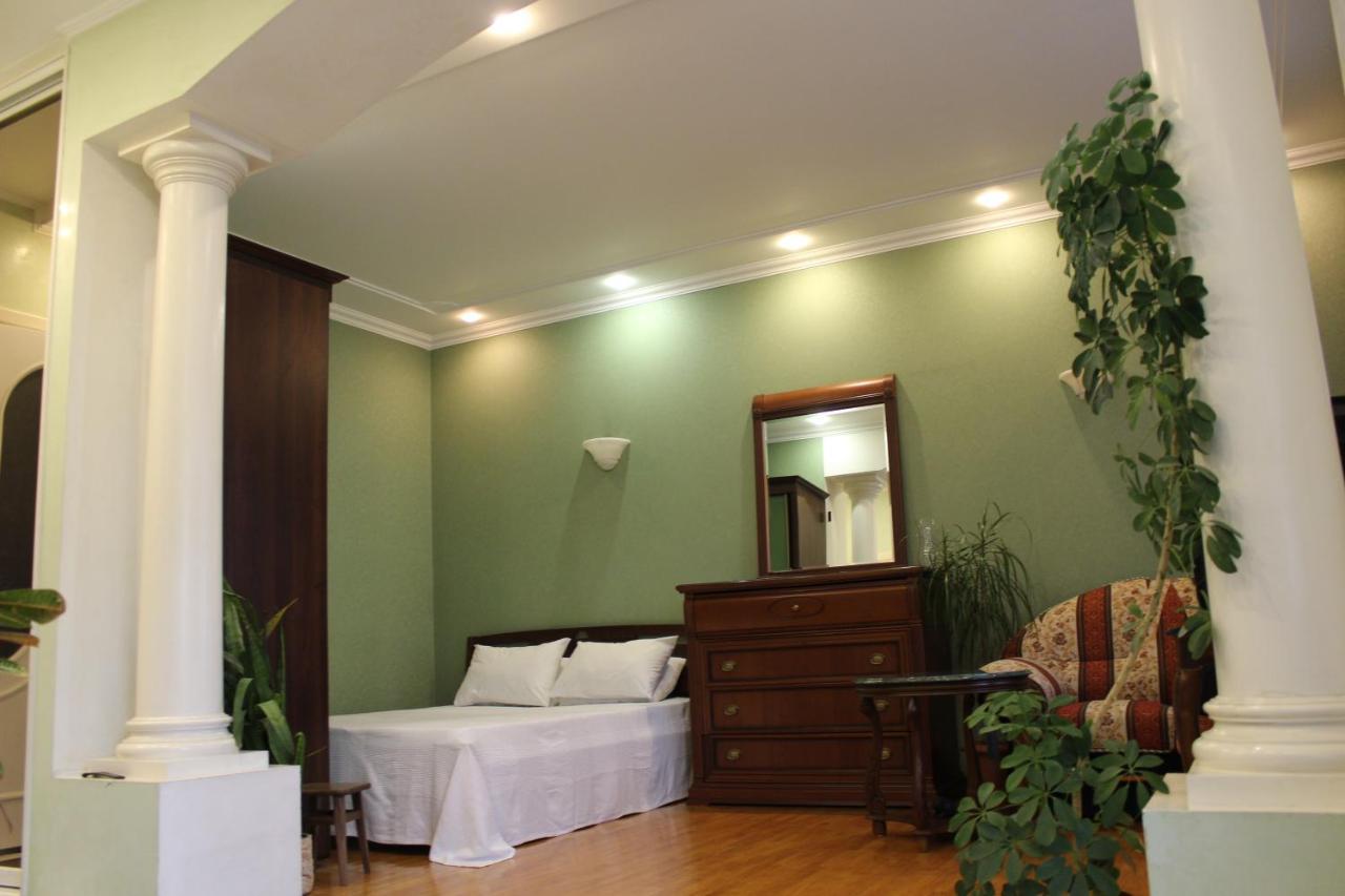 Центр Печерск Метро Зверинецкая, Печерская Apartment Kyiv Exterior photo